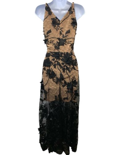 Dress the Population Plunging Gown Sleeveless Floral Dress Black/Nude - Medium