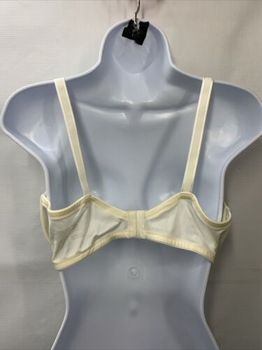 Warner's Women's Lightly Lined Cushioned Underwire T-Shirt Bra 01593 Size 38DD