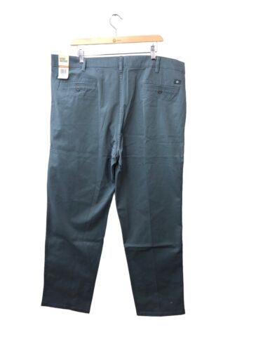 Men’s Dockers Ultimate Chino Straight Fit Long Pants Color Cool Slate Size 40x32