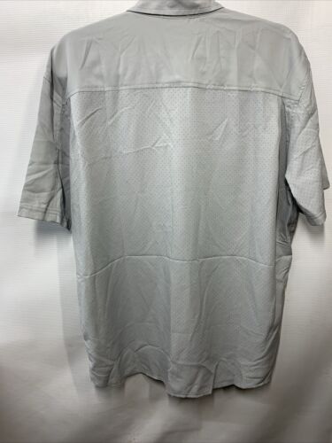 HUK mens Tide Point Short Sleeve Shirt Button Down Size Medium Gray H1500171-034