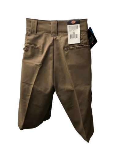 Dickies Men's Cooling Active Waist Shorts Flat Front 11" Brown 32 with Pockets