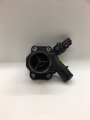 Land Rover Freelander 2 / LR2 3.2L Petrol 2008 On Thermostat Housing LR006071