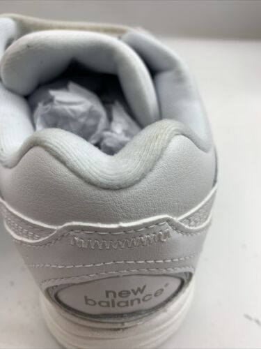 New Balance Womens 577 White Walking Shoes Lace-up Athletic Sneakers 9 Wide