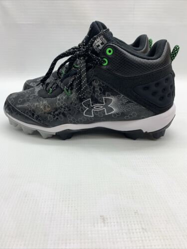 Under Armour Boy's Harper 8 Mid TPU Jr Baseball Shoe Size 5.5 Y Black Lace-up