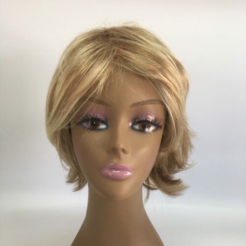 Trend Setter Average Wig By Raquel Welch Golden Wheat R14/88H