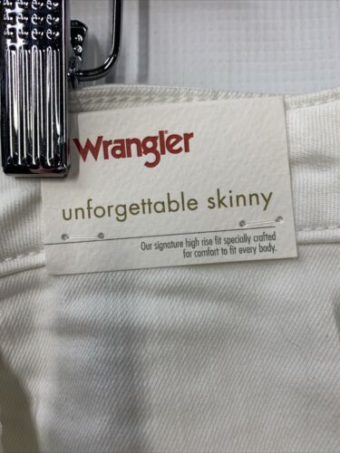 Wrangler Women's High Rise Unforgettable Skinny Jeans Pants White Size 18/34x28