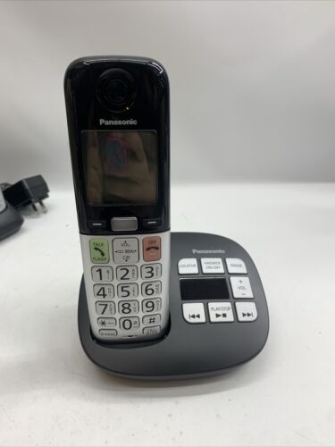 KX-TGU433B Panasonic Cordless Phone Set, 3 Handsets, 1 Base. Black & silver