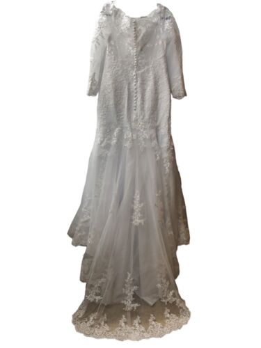 Lavetir Lace Wedding Dresses V-Neck Long Sleeves White Size 12 A-Line Silhouette